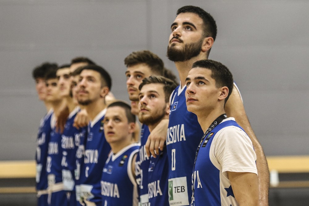 Mosha mesatare te Kosova U20 është 18 vjeç